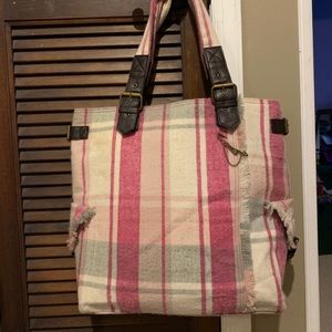 Gap: Shoulder Tote